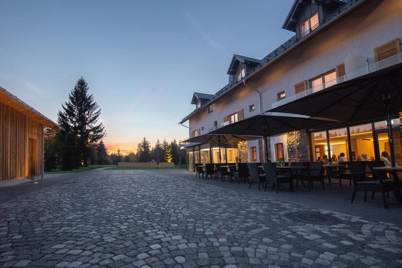 Hotel Tannenhaus Schöneck Zewnętrze zdjęcie