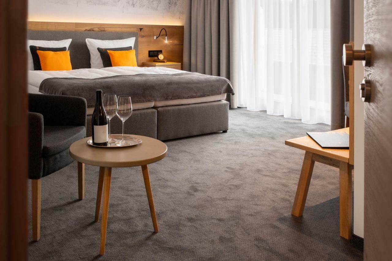 Hotel Tannenhaus Schöneck Zewnętrze zdjęcie